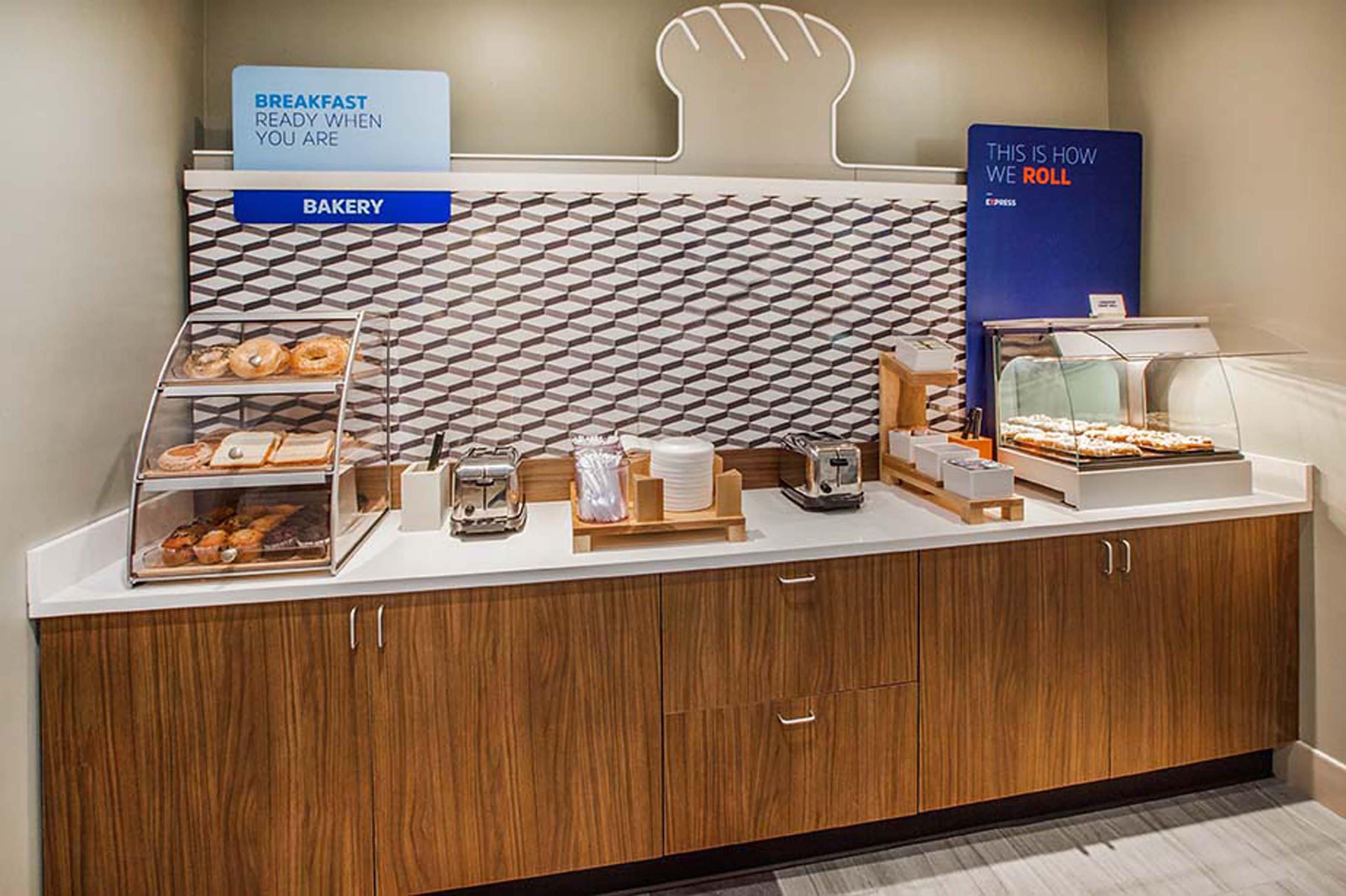 Holiday Inn Express Georgetown By Ihg Exteriör bild